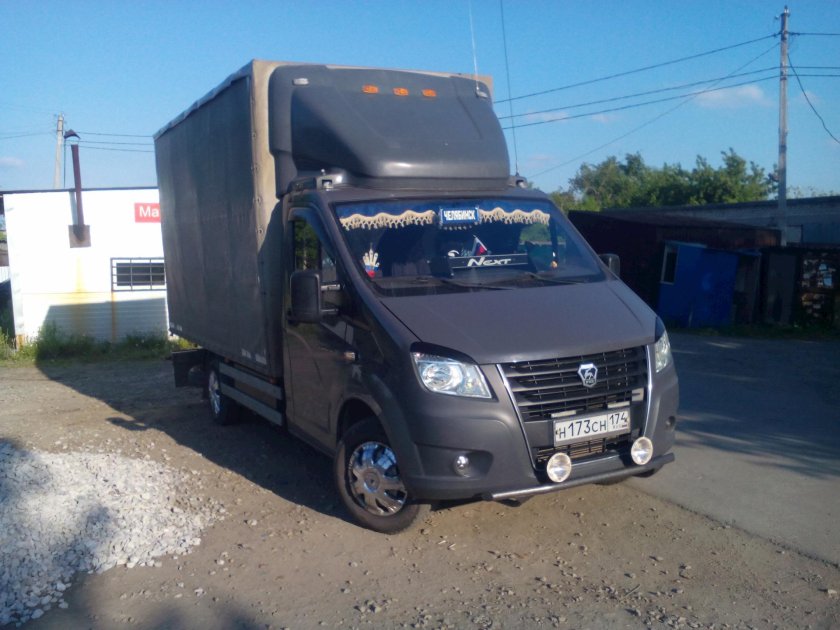 Газель Некст 3302