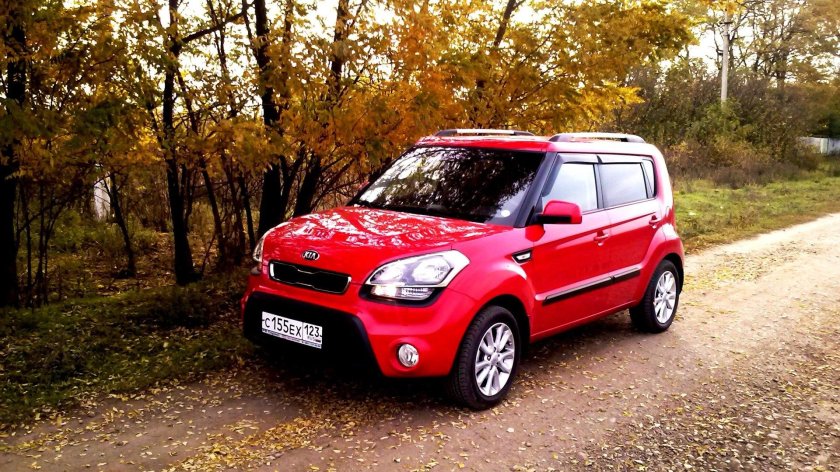 Киа соул с красной крышей