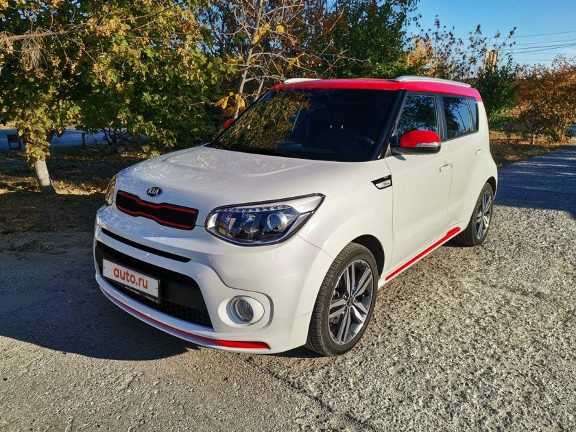 Киа соул белая