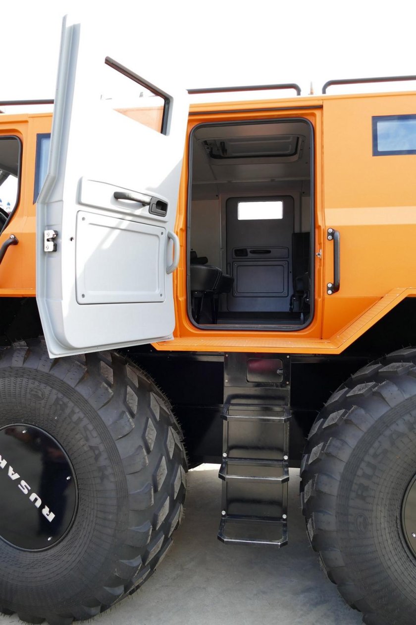 Вездеход Русак 8x8