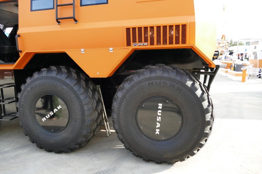 Вездеход Русак 8х8
