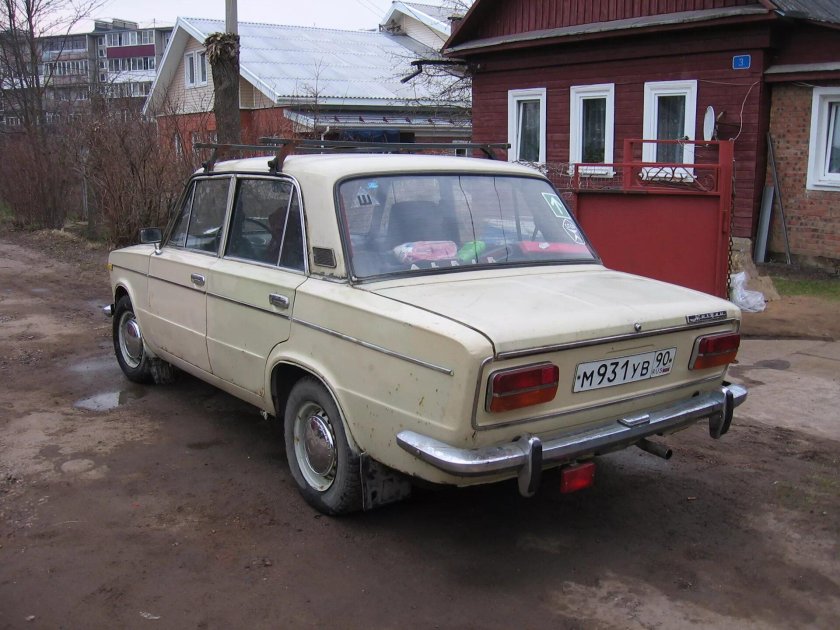 ВАЗ 2106 задняя часть