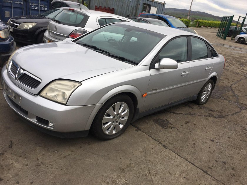 Опель Вектра 2002