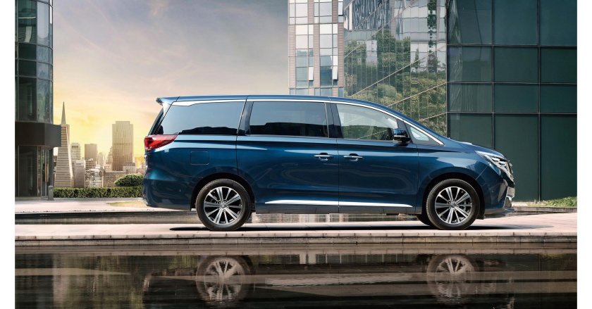 Минивэн GAC gm8