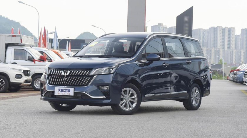 Новый китайский минивэн 2022