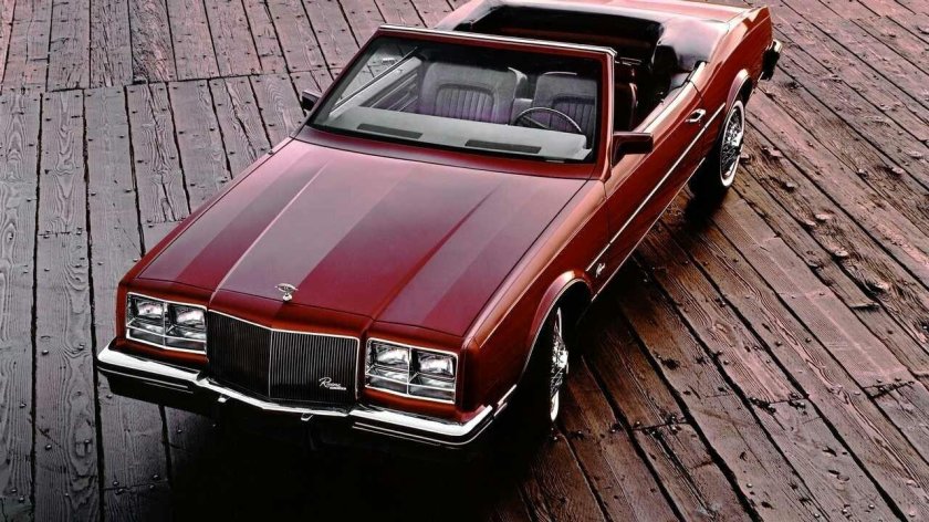 Buick Riviera 1982