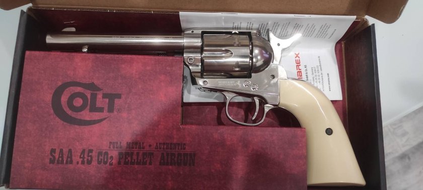 Colt saa 45