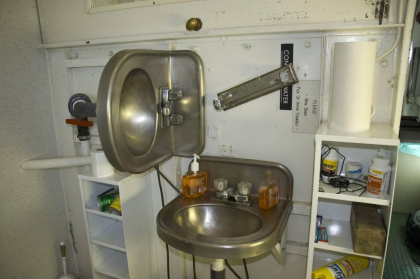 RV Flip научное океанографическое судно