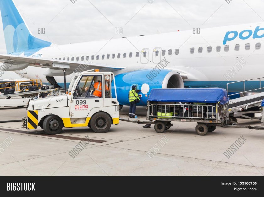 Боинг 737 победа Внуково