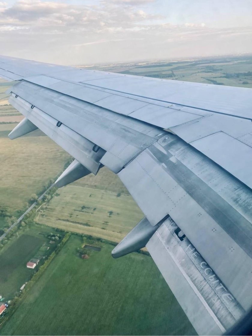 Крыло самолета