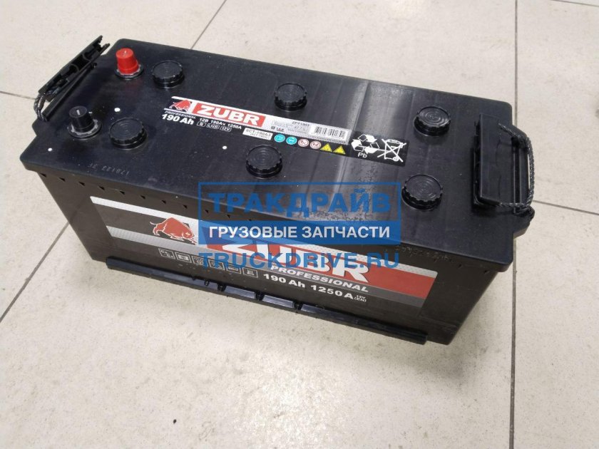 Zubr professional r+ 190ah 1000a под болт