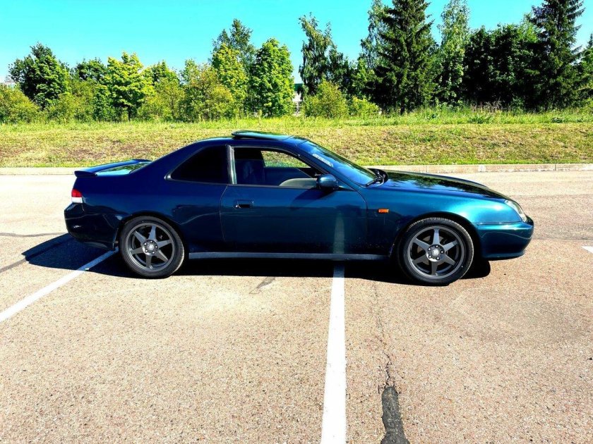 Honda prelude v