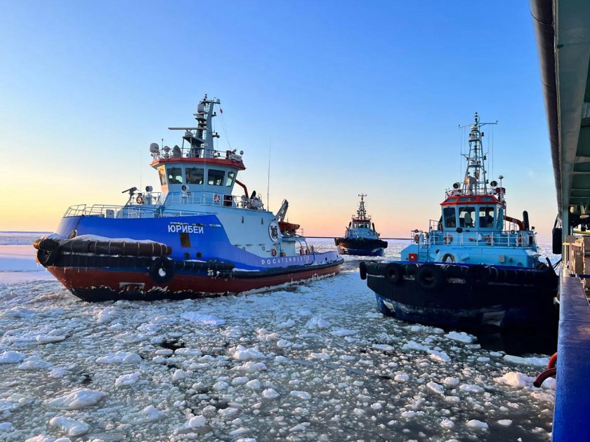 Портовый ледокол «Обь» (проект «Aker Arc 124»)