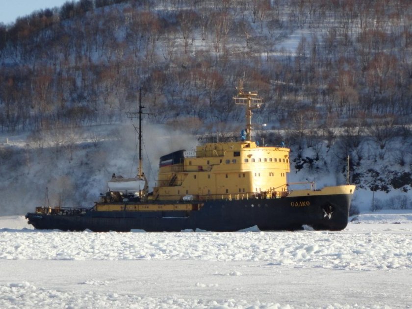 Садко дизель-электрический ледокол