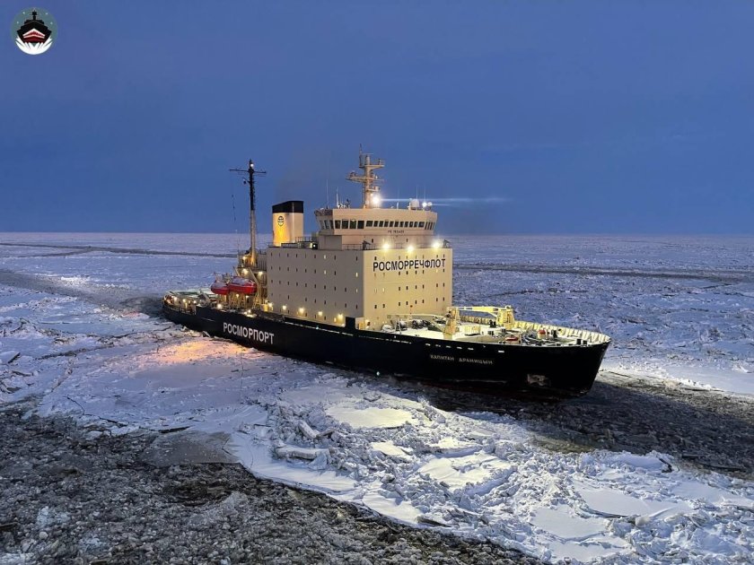 Капитан Драницын ледокол