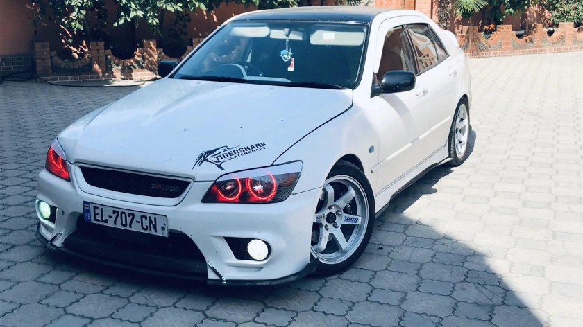 Altezza хэтчбек