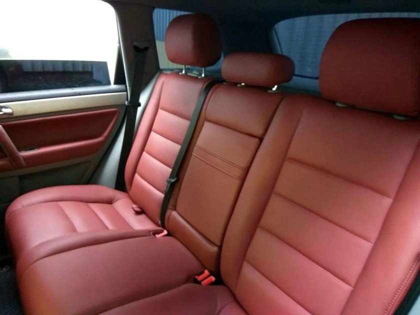 Touareg NF красный салон