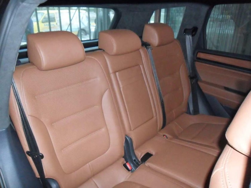 Перетяжка салона Фольксваген Туарег