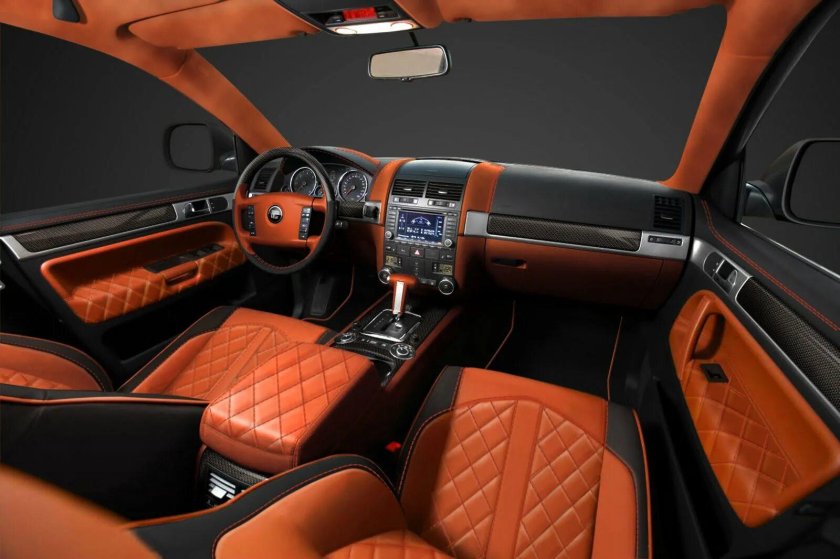 Оранжевый салон Туарег 1