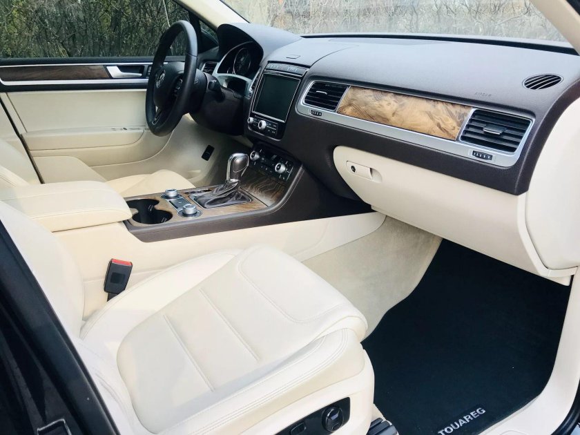 Volkswagen Туарег 2 салон