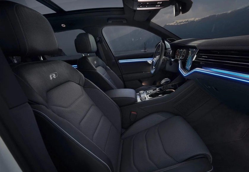 Фольксваген Туарег 2019 салон