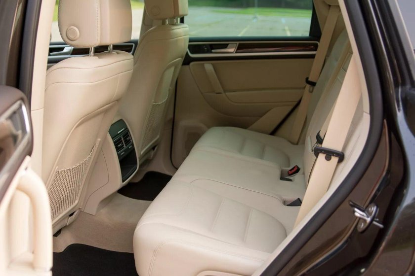 Фольксваген Туарег 2022 салон