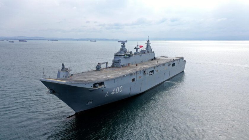 Десантный корабль TCG Anadolu