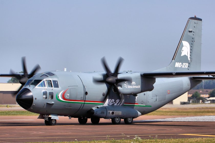 Alenia c-27j Spartan самолет
