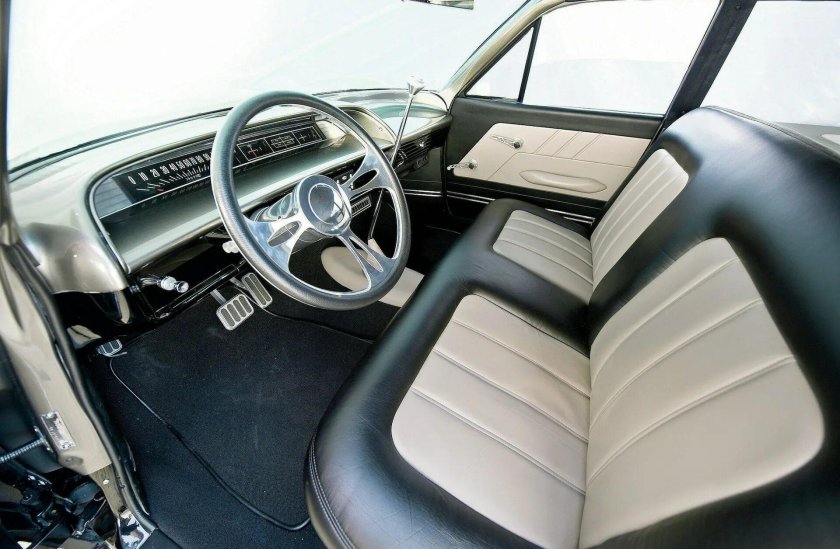 Chevrolet Impala 1967 салон