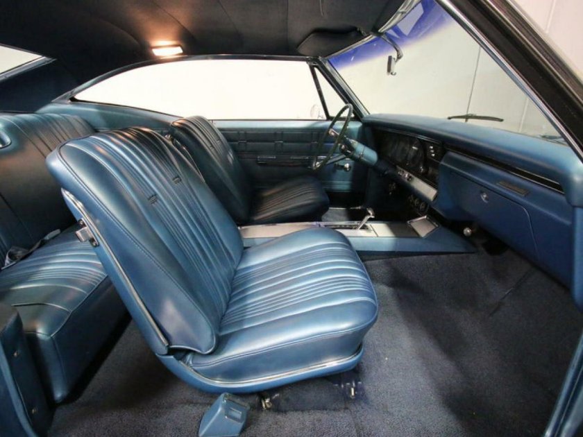 Chevrolet Impala 1967 салон