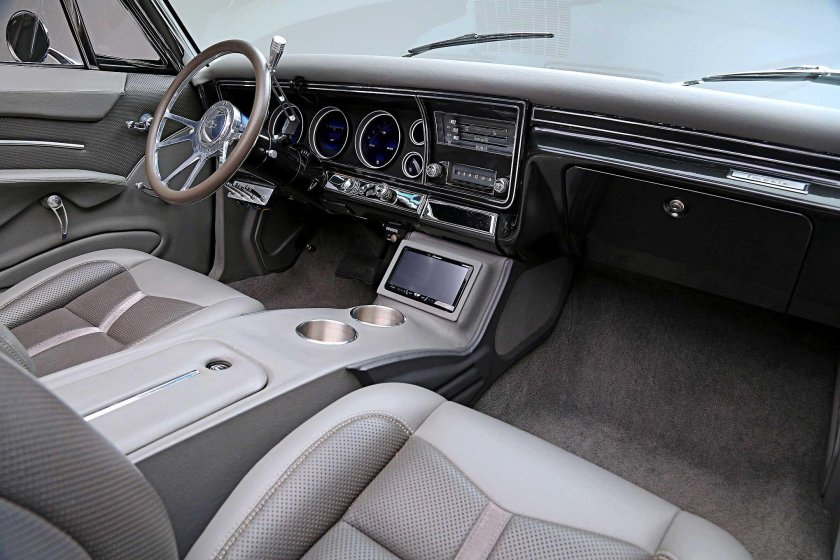 Chevrolet Impala 1967 салон