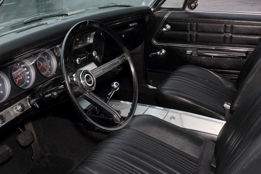 Chevrolet Impala 1967 салон