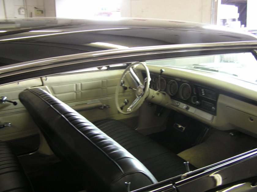 Chevrolet Impala 1967 салон