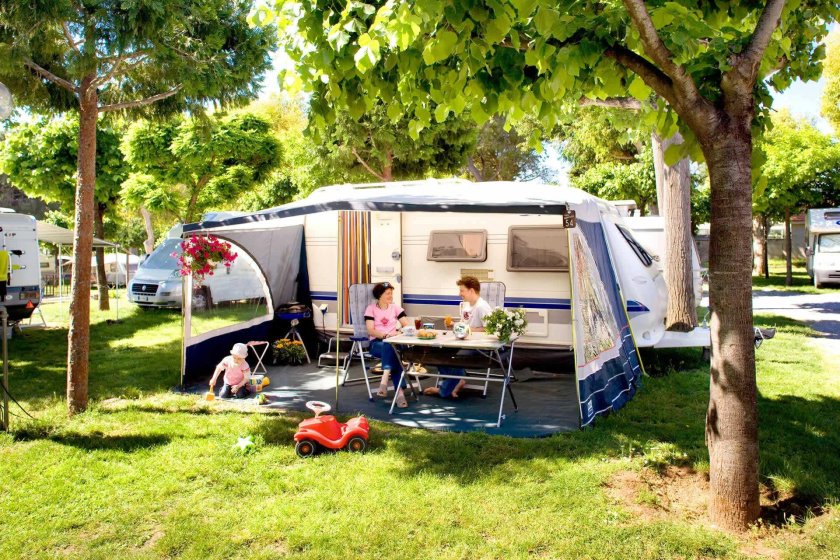 Красивый кемпинг