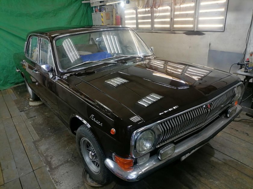 Волга газ-24 1971