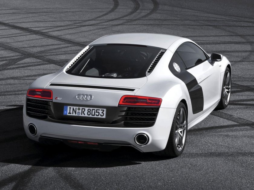 Audi r8 Coupe v10