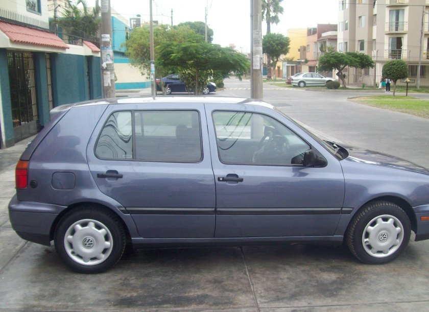 Фольксваген гольф 1995г