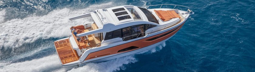 Яхты с хардтопом