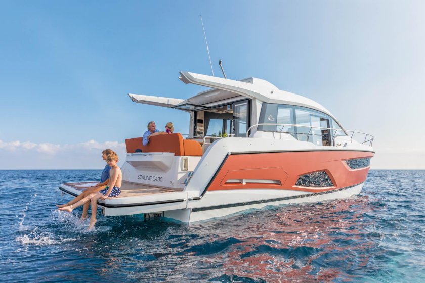 Sealine s430