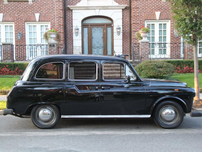 Austin fx4 – седан