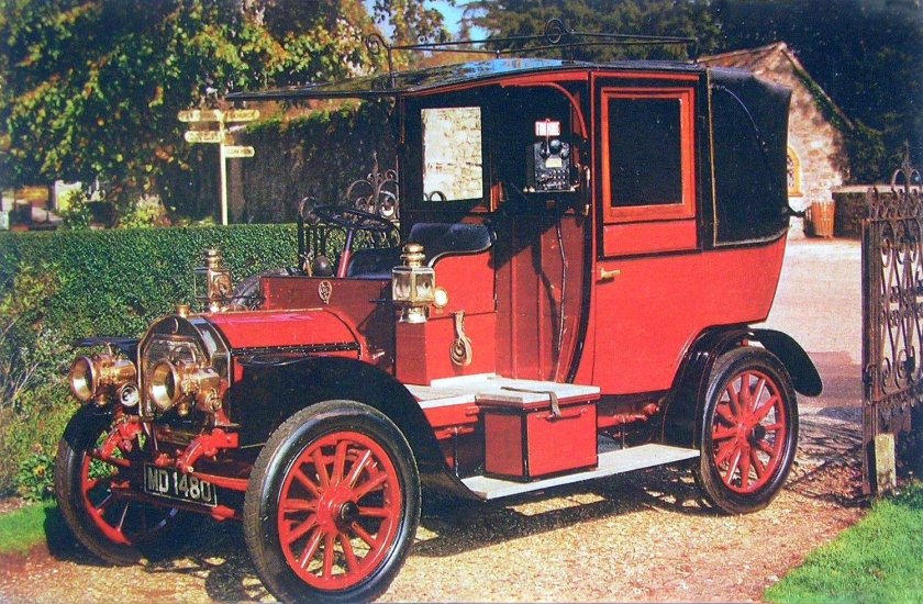 Unic 12/14 HP taxicab