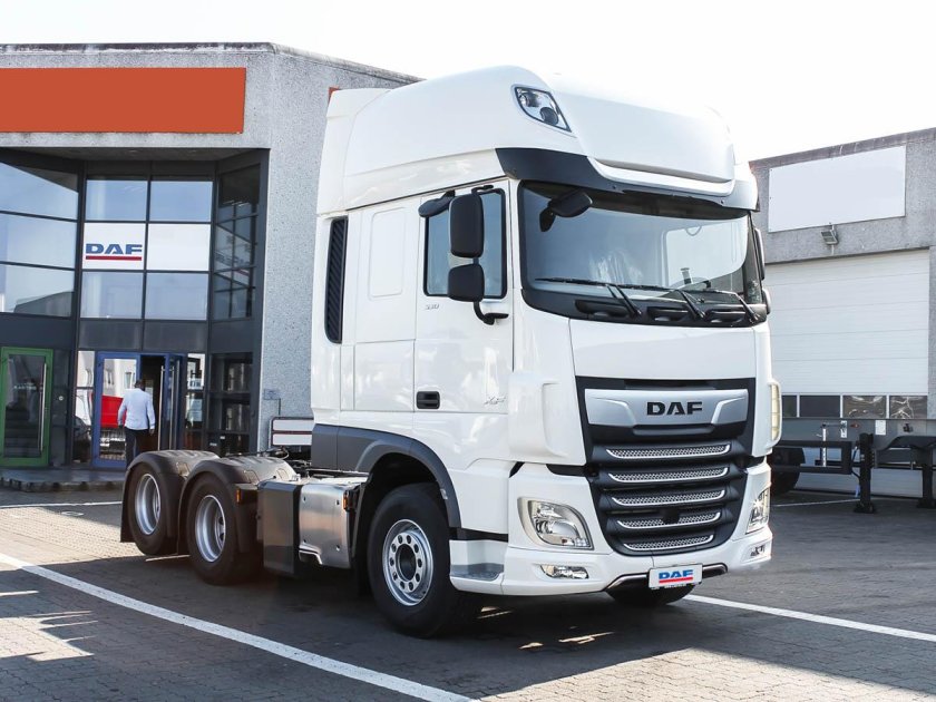 DAF XF 106 530