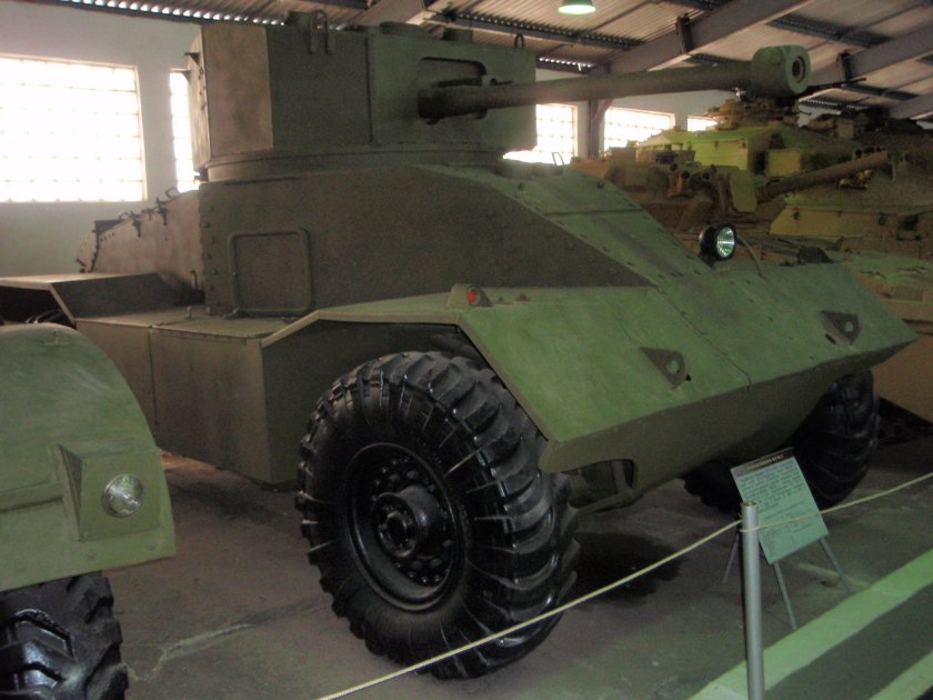 Бронеавтомобиль AEC MK II
