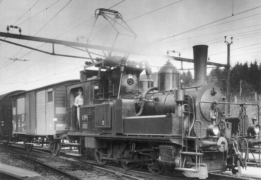 Электропаровоз Швейцария