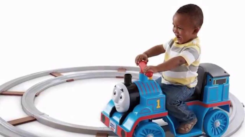 Паровоз Fisher Price Thomas электромобиль