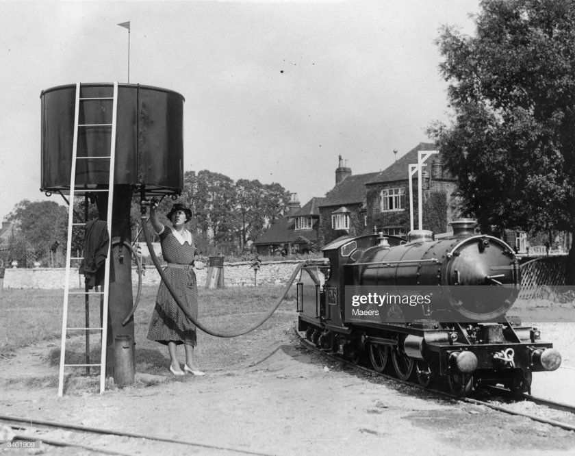 Англия узкоколейный бронепоезд