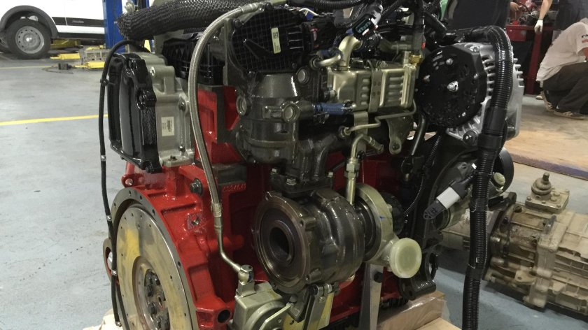 Мотор cummins 2.8