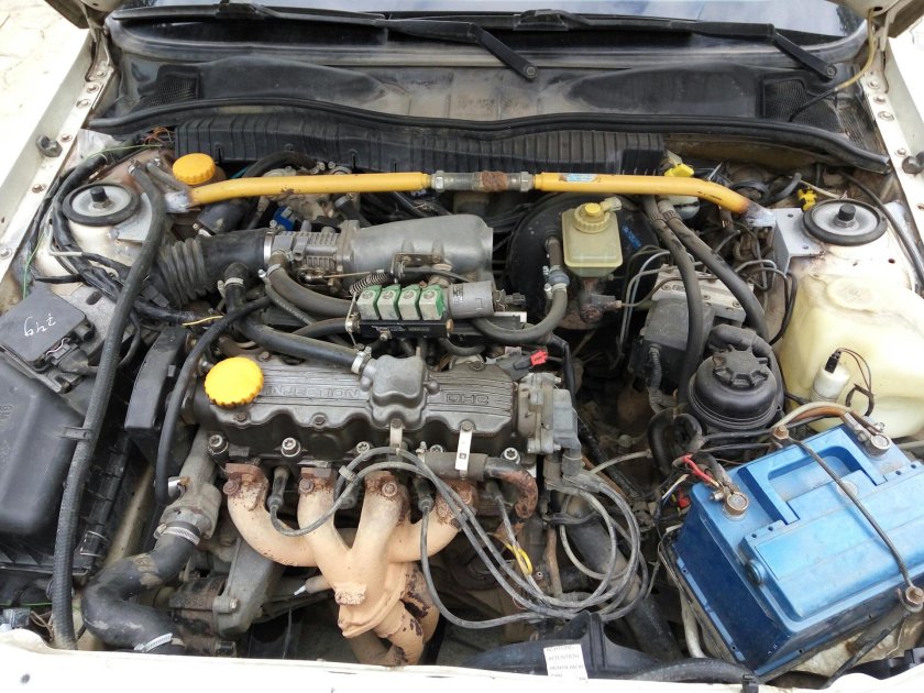 Opel Vectra b 1.8 мотор