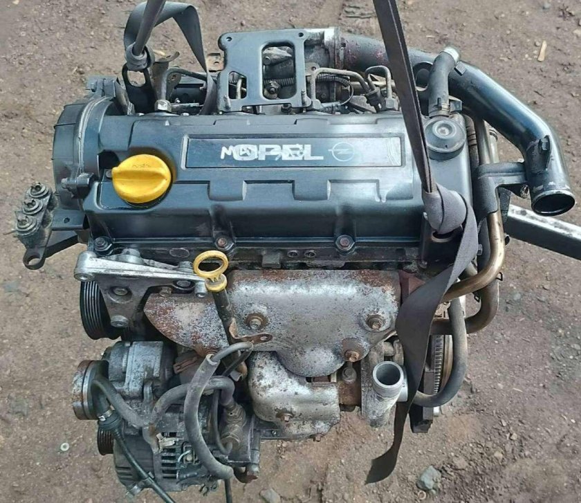 Двигатель Крайслер Вояджер 2.5