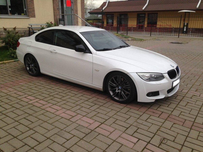 BMW e93 купе белая